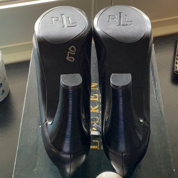 RALPH LAUREN NWOT BLACK LEATHER BOOTIE SIZE 10 - Picture 7 of 7